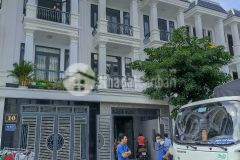 Cần bán lỗ nhà dĩ an, 1 trệt 2 lầu 80m2 giá chỉ 2tỷ950