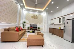 Nhà hót cần bán gấp ngõ 5 hoàng quốc việt 40m2 x 3 tầng