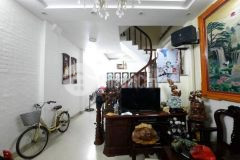 Sốc 60m, 4 tầng, mt 4.5m, giá 3.32 tỷ nhà xuân đỉnh, ô tô gần. lh 0986519695.