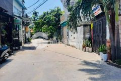 Nhà đẹp, mặt tiền, sổ hồng liền tay