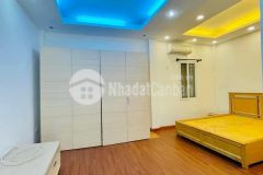 Nhỉnh 4 tỷ có nhà 43m2 phố tạ quang bửu ở sướng gần bách kinh xây tặng nội thất