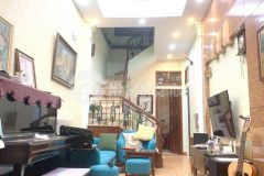 Cực sốc nhà ngõ 260 cầu giấy, 55m2 ở vip kinh doanh đỉnh 5.8 tỷ