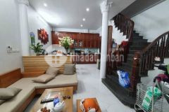 Nhà đẹp, ở ngay, phố khương đình 40m2, 5 tầng, mt 4m, ô tô gần, giá 4.5 tỷ.