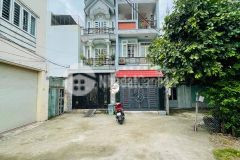 Mặt tiền đường nhà cũ tiện xây mới tiện xây mới