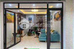 Bán nhà bên đ. cầu giấy 30m2 mt 4.2m 30m ra oto giá 4.25 tỷ