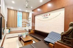 Nhỉnh 5 tỷ có ngay nhà mặt ngõ phố vĩnh phúc dt 42m2 kinh doanh ngày đêm