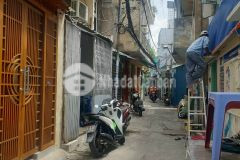 Vào ở ngay bán nhà 4 tầng cực đẹp cmt8, q3, dtcn 32m2, 5.750 tỷ