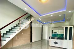Gia đinh ban nha goc 2 mt nguyên thi thâp, dt 5,4x32m, 2 lâu chi nhinh 30 ty
