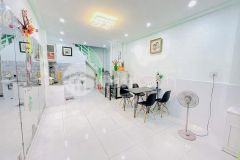 Gấp bán hxh 1 sẹc bình long, 3 tỷ nhỉnh, thách thức đầu tư.