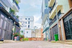 Khu vip nội bộ, dân trí cao, trước nhà 5m, nhà nở hậu tài lộc.