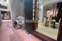 Bán nhà cầu giấy 40m 5 tầng mt 3.8m cách ô tô 20m