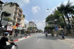 Bán nhà mặt phố tôn đức thắng 76m2, mt 5.2 vỉa hè, kinh doanh cực đỉnh, thang máy vù vù. nhỉnh 30 tỷ