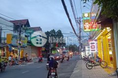 Ban gâp nha mt đương binh chiêu, tp thu đưc 92m2, 9.4 ty