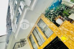 Tôi cần bán gấp siêu phẩm dòng tiền hồ tây 120m2, 8t,ô tô, 20p khép kín, năm thu hơn 2 tỷ, 44.5 ty