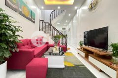 Nhà ngũ hiệp, 34m2 5 tầng, gần trượng tiểu học ngũ hiệp, giá 2 tỷ 65