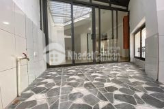 Bán nhà mặt phố đường 18m khu đô thị mỗ lao diện tích 75m 5 tầng mặt tiền 7m gía 13,8 tỷ