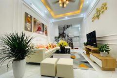 Bán nhà tân mai 35m 5 tầng mt 3.6m sổ vuông, ngõ ba gác giá 3.5 tỷ