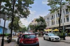 Bán shophuse vincom vi tri đep pham văn thuận