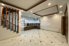 Cần bán nhà thụy khuê mặt ngõ kinh doanh ba gác đỗ cửa dt 40m2 giá 5,xx tỷ