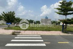 Bán lô góc phương trường an 3 tân định bến cát