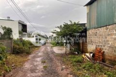 Bán lô tc 5 26m thôn 3 cư êbua gần vành đai