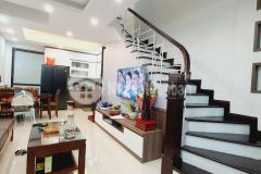 Bán nhà tây sơn 5 tầng mt 5m 5.4 tỷ gần ô tô