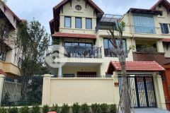 Biệt thự siêu đẹp việt hưng, view vườn hoa, vị trí đắc địa, xách valy về ở luôn.