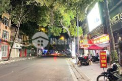 Mặt phố trần nhân tông mặt tiền 25m 0944523668