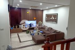 Bán nhà ngõ 250 kim giang, 29 m2, 5 tầng, mt 3,7m, ba gác đỗ cổng, giá chỉ hơn 3 tỷ