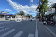 Ban đat chinh chu kiet 246 hung vuong cach đuong lon 50m