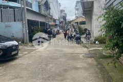 Hot nhà mới đường xe hơi thích hợp kinh doanh ngay ngã 5 đại học giá chỉ 8.1 tỷ