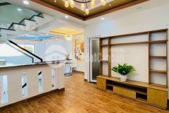 Nhà đẹp, tân phú, 5 x 11.5m, 3 lầu, 8.9 tỷ, bờ bao tân thắng