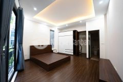 Bán nhà 7 ngõ 8932 phố lạc long quân mặt ngõ ba gác, ô tô 30m, dt 36m5 tầng4.8 tỷ