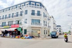 Nhà 3 lầu mặt tiền chợ thới lai