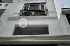 Cần vốn bán nhà gấp diện tích 50m21,6ty mặt tiền tô ngọc vân. shr