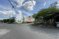 Bán nền góc a12 và b25 kdc hưng phú 1, cái răng, tp cần thơ. dt 107 m2 giá 5.2 tỷ. lh 0837777411