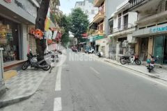 Cần bán nhà mặt phố đường yên phụ lô góc, mặt hồ tây, 52m2, giá 16.5 tỷ