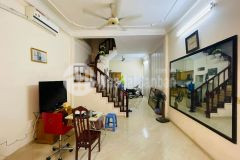 Nhà riêng, ngõ ô tô, gần phố, kinh doanh phố trung liệt, đống đa. 0911554873.