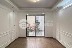 Bán nhà bát khối long biên 35mx5t nhỉnh 3 tỷ ngõ thông ô tô qua nhà 0352163259.