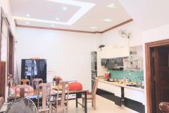 Cần bán gấp nhà ngõ 80 ngụy như kon tum, diện tích 50m2, mặt tiền 4.82m, giá 9 tỷ 5