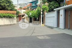 Bán nhà 5 tầng hxh 8m 742 nguyễn kiệm tặng toàn bộ nội thất