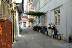 Chính chủ cần bán gấp nhà ngô gia tự 57m, mt 4, ô tô vào trước cửa. nhỉnh 5 tỉ