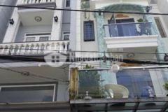 Gia đinh tôi cần bán gấp nhà đường qoang trung