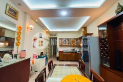 Bán nhà cầu giấy, ô tô, lô góc, 47mx5t, nhỉnh 6 tỷ.