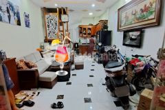 Bán gấp nhà phố trương định, 31m2, 5 tầng,ô tô, giá 3,3 tỷ.