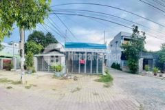 Nhà em cần bán gấp đất 2 mặt tiền đường quốc lộ