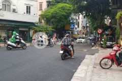 Bán tòa nhà phố yên phụ, tây hồ. hè 2m, 3 oto, thang máy, kd. 110m2 10t 30tỷ