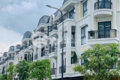 Hàng hiếm vòng xoay phú hữu q9, nhà phố biệt thự 1 trệt 3 lầu 5x18, nằm trong khu compound tiện n