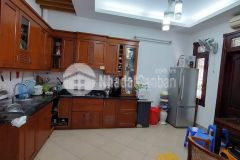 Bán gấp nhà riêng sổ đỏ 35m x 4t, đường nam dư, kinh doanh, 3 tỷ. lh 0975149605.