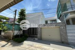 Bán nhà 2 tầng kiệt ô tô hàn mặc tử dọn vào ở ngay